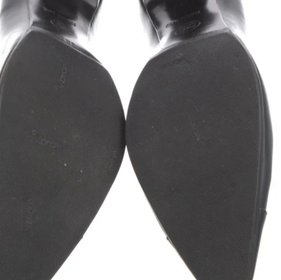 CHANEL BLACK LEATHER PUMPS SIZE-8.5 - Picture 6 of 8